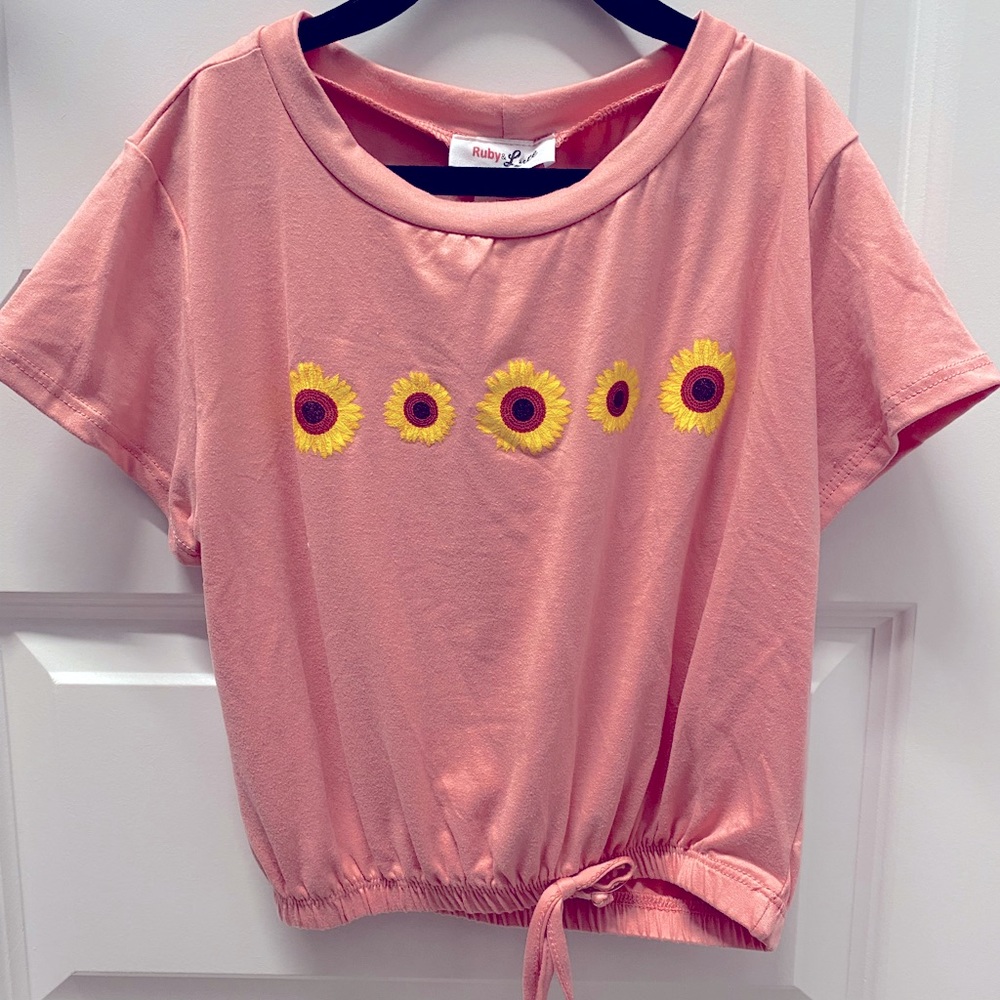 Girls size small Ruby & Lace shirt.